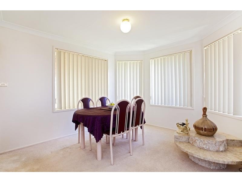 15 Bunda Place, Glenmore Park NSW 2745