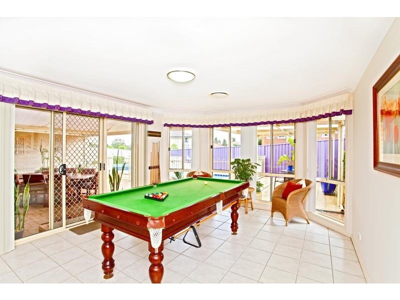 98 Glengarry Drive, Glenmore Park NSW 2745