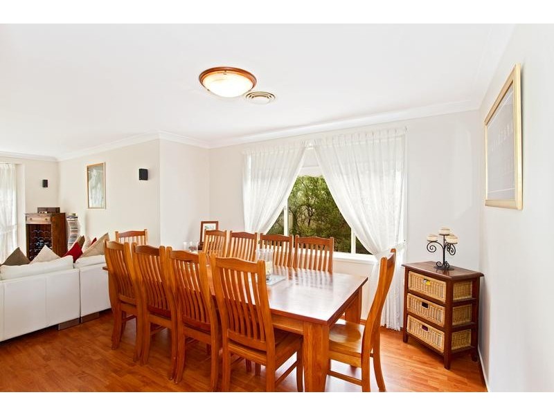 17 Devaney Avenue, Glenmore Park NSW 2745