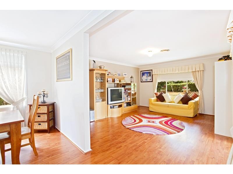 17 Devaney Avenue, Glenmore Park NSW 2745