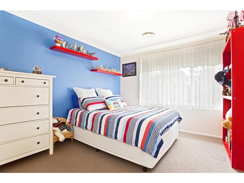 17 Devaney Avenue, Glenmore Park NSW 2745