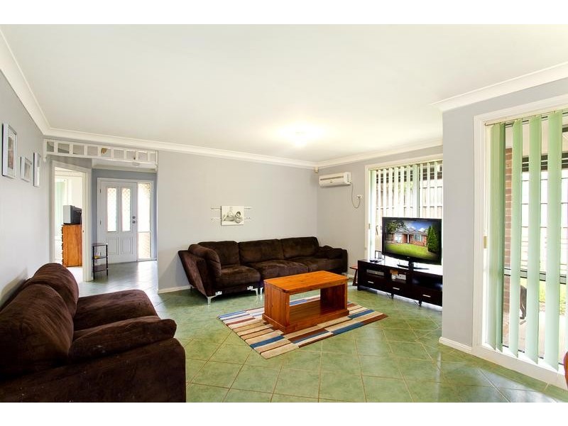 5 Midin Close, Glenmore Park NSW 2745