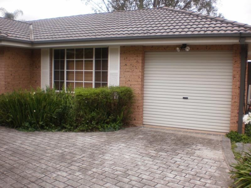 8 Pratia Place, Glenmore Park NSW 2745