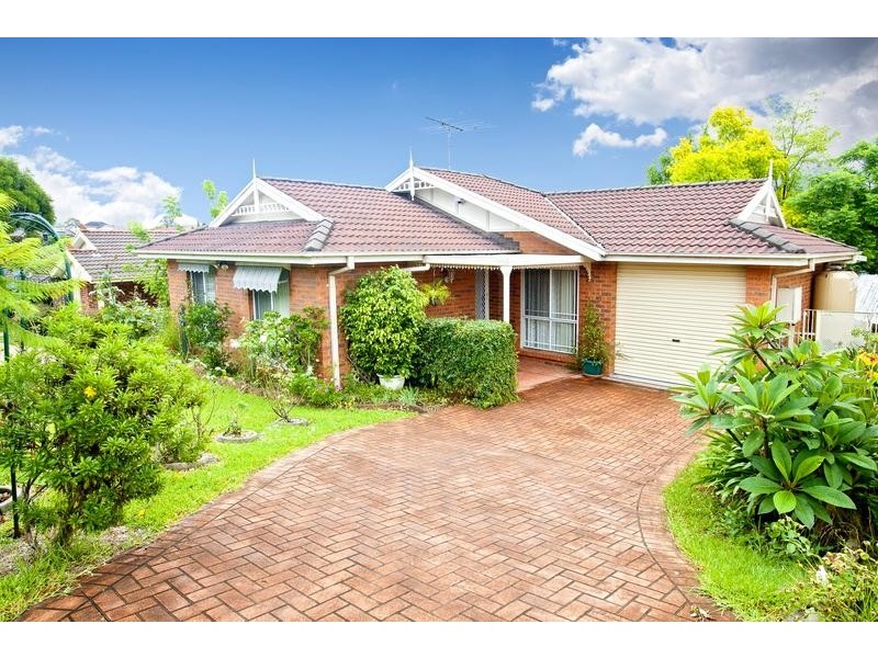 5 Brady Place, Glenmore Park NSW 2745
