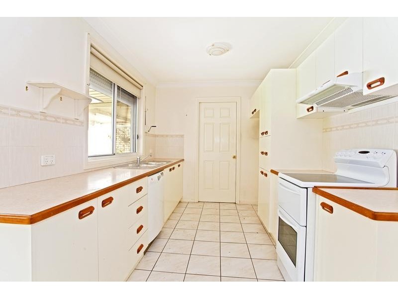 5 Brady Place, Glenmore Park NSW 2745