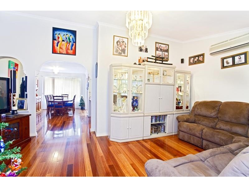 35 Oriole Street, Glenmore Park NSW 2745