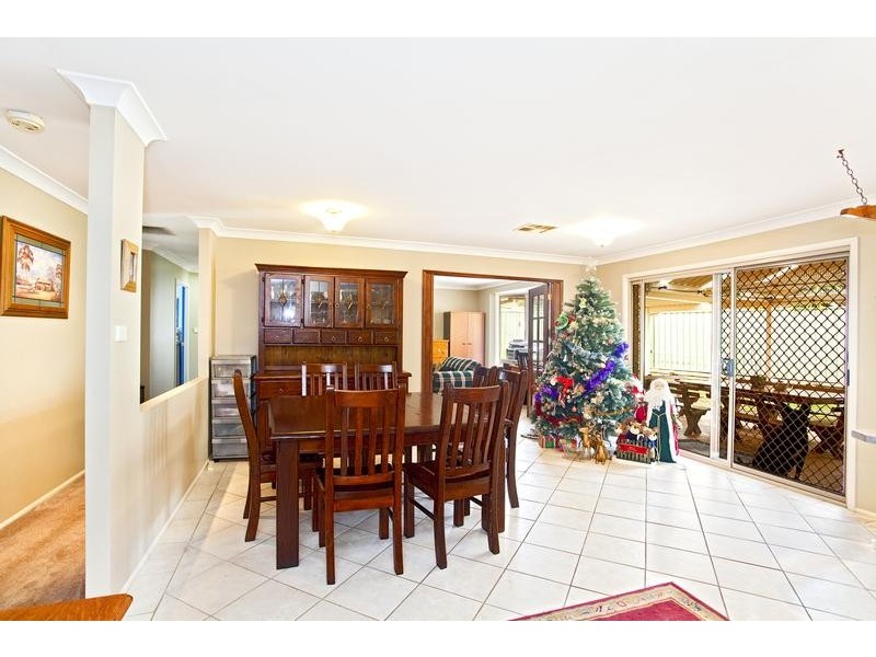 6 Shearwater Drive, Glenmore Park NSW 2745