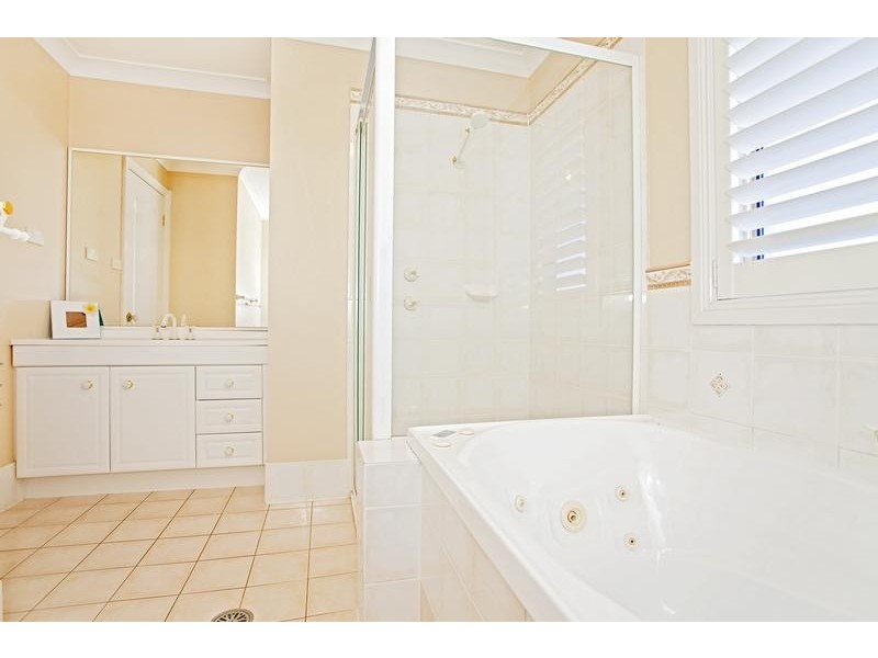 18 Wattlebird Crescent, Glenmore Park NSW 2745