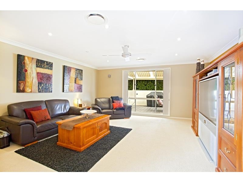 10 Gemalong Place, Glenmore Park NSW 2745