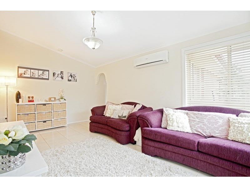 37 Oriole Street, Glenmore Park NSW 2745