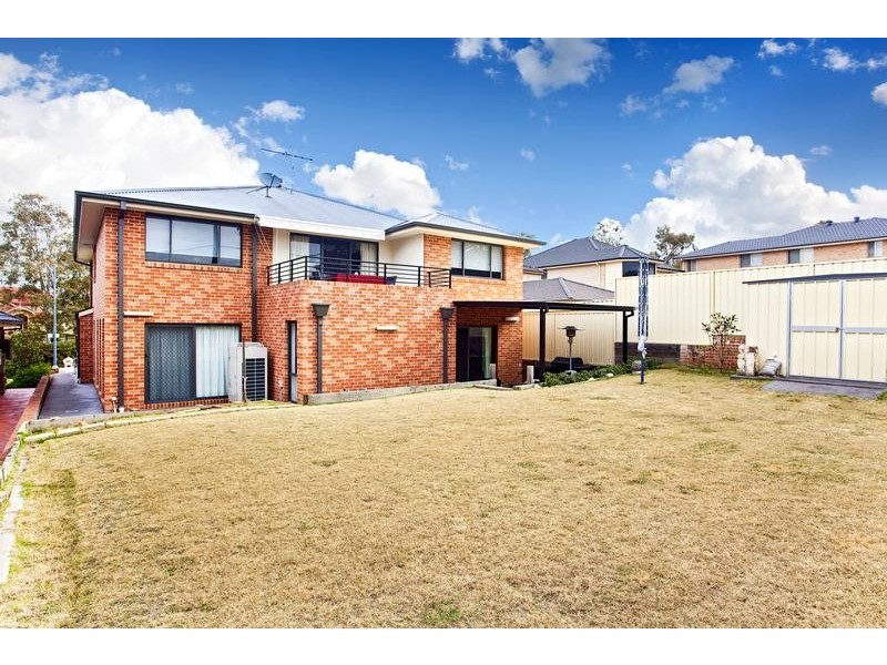 5 Fairwater Court, Glenmore Park NSW 2745