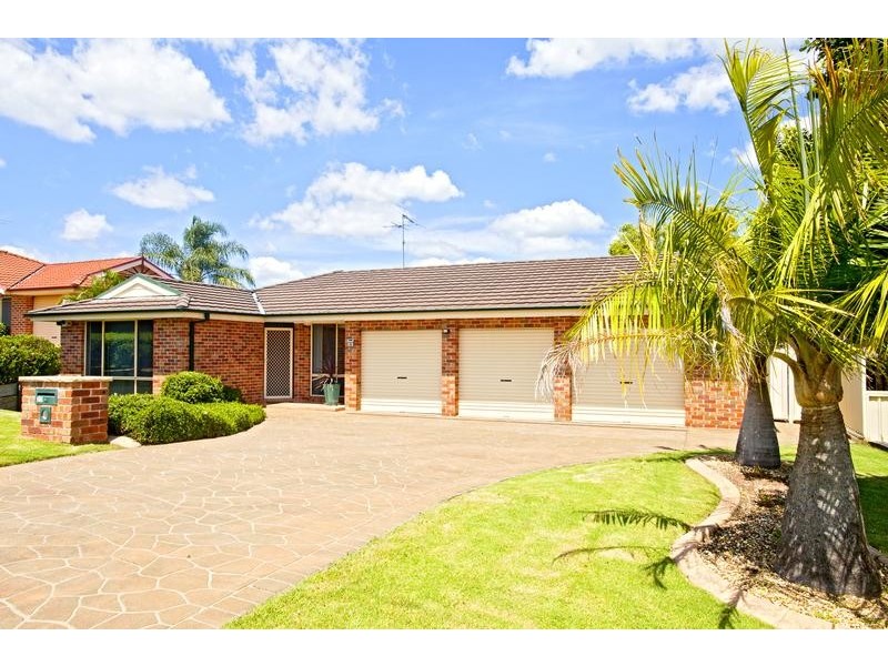 22 Knox Street, Glenmore Park NSW 2745