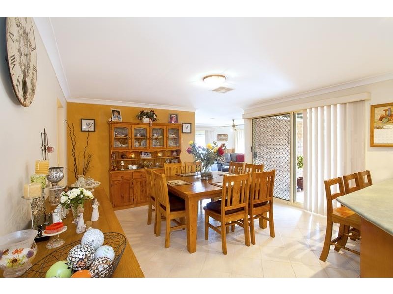 14 Yellow Gum Close, Glenmore Park NSW 2745