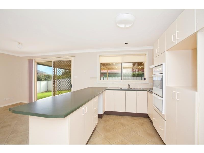 22 Ferntree Close, Glenmore Park NSW 2745