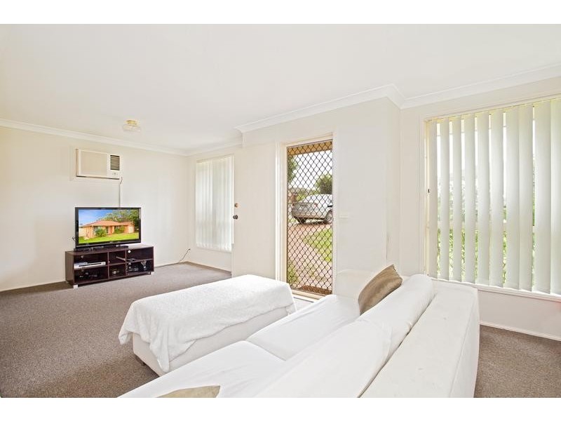 43 Woodi Close, Glenmore Park NSW 2745