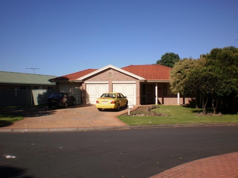 1 Surveyors Creek Road, Glenmore Park NSW 2745