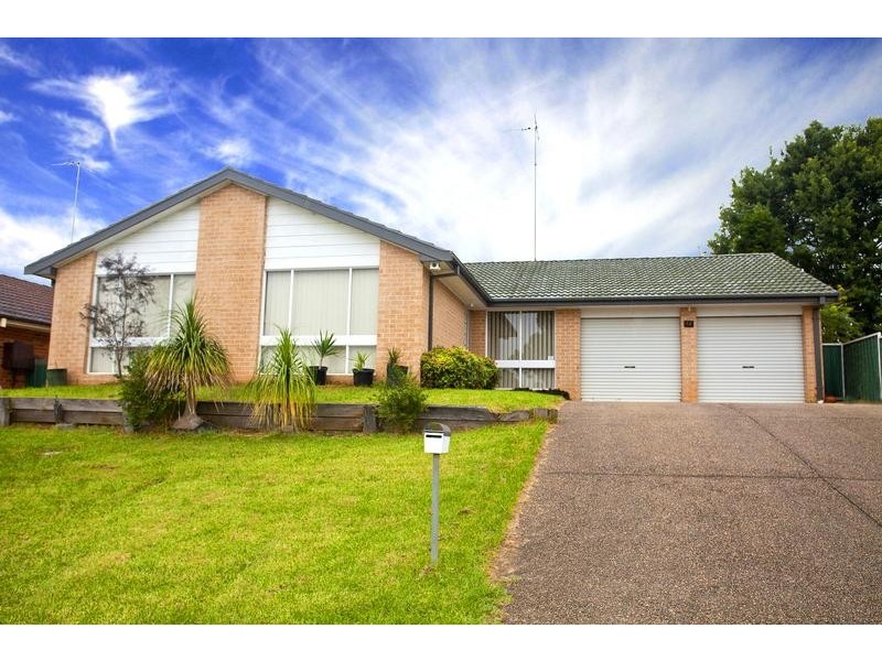 14 Lehmann Avenue, Glenmore Park NSW 2745