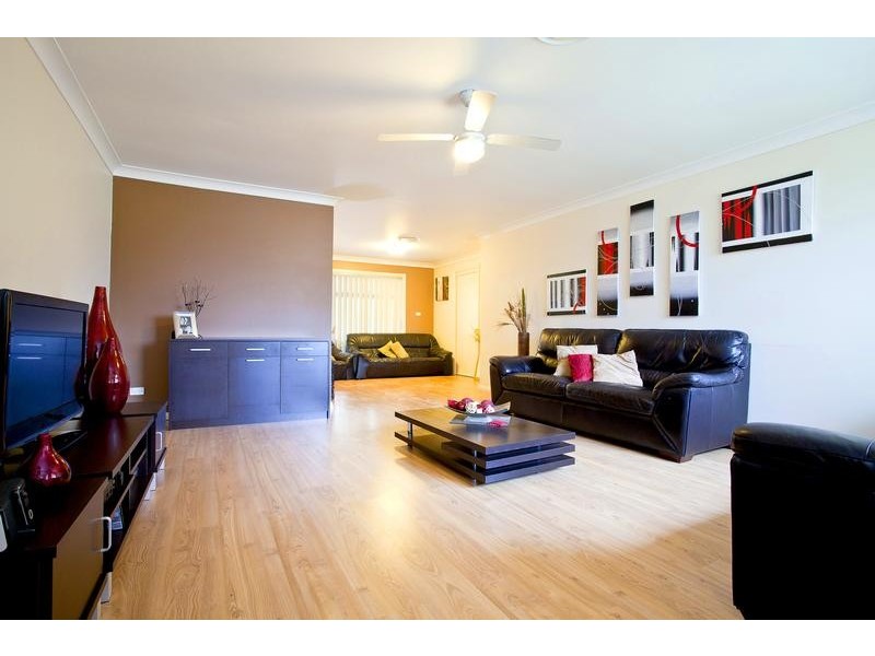 14 Lehmann Avenue, Glenmore Park NSW 2745