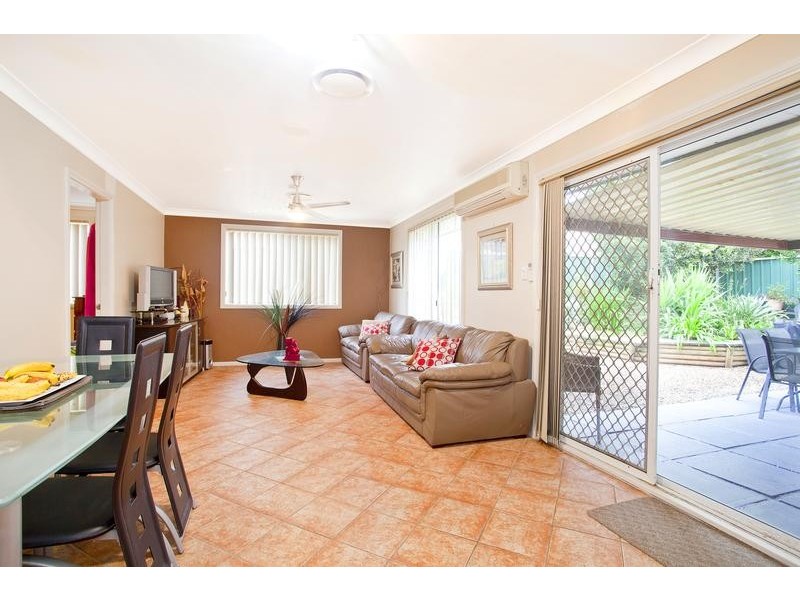 14 Lehmann Avenue, Glenmore Park NSW 2745