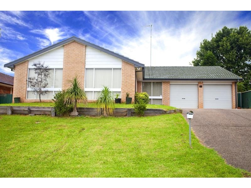 14 Lehmann Avenue, Glenmore Park NSW 2745