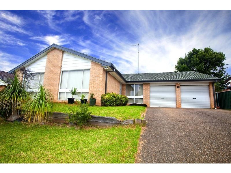 14 Lehmann Avenue, Glenmore Park NSW 2745