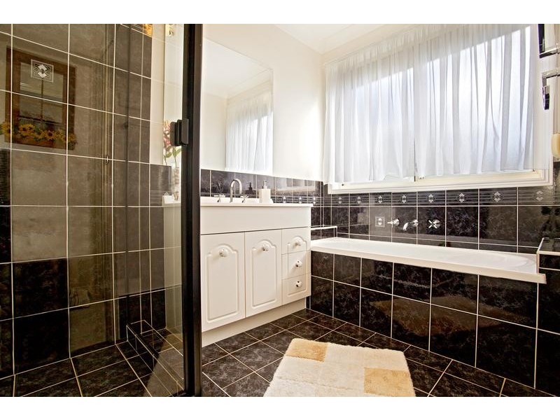 32 Prestwick Terrace, Glenmore Park NSW 2745