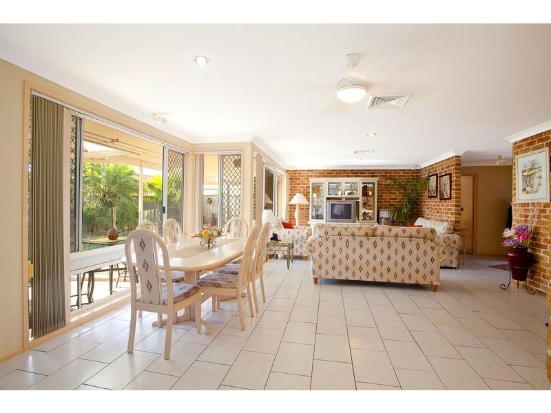 17 Lavender Close, Glenmore Park NSW 2745