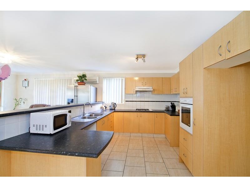 2 Narrabeen Place, Glenmore Park NSW 2745