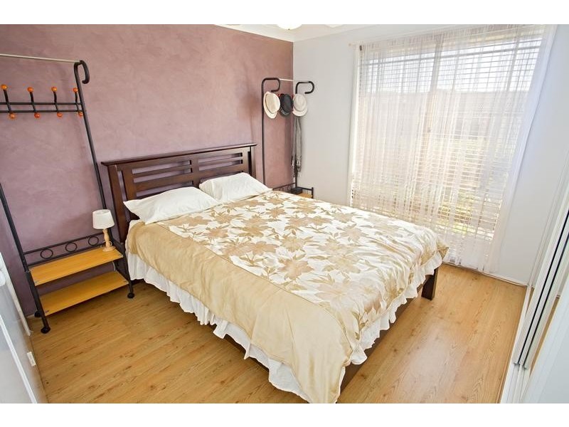 1 Ferntree Close, Glenmore Park NSW 2745