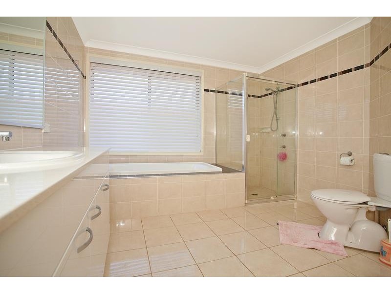 11 Bangalla Parade, Glenmore Park NSW 2745