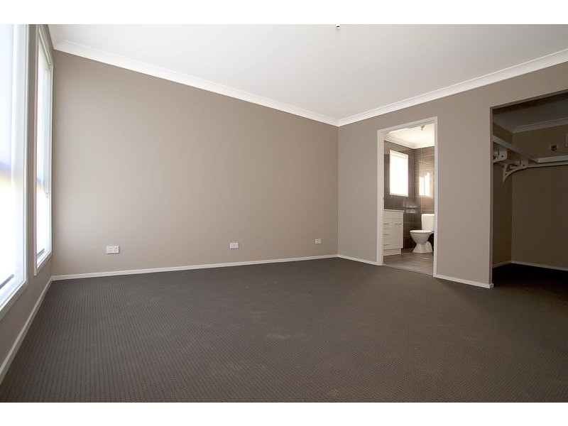 45 Glenmore Ridge Drive, Glenmore Park NSW 2745