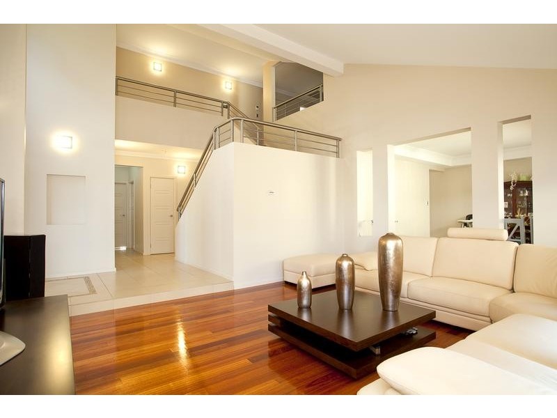 68 Ridgetop Drive, Glenmore Park NSW 2745