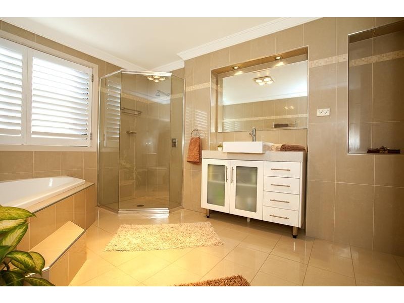 68 Ridgetop Drive, Glenmore Park NSW 2745