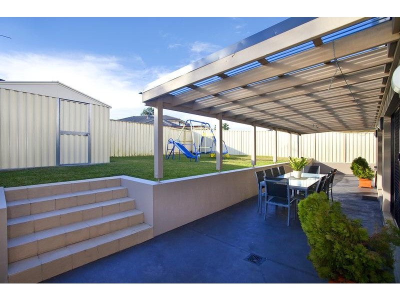 68 Ridgetop Drive, Glenmore Park NSW 2745