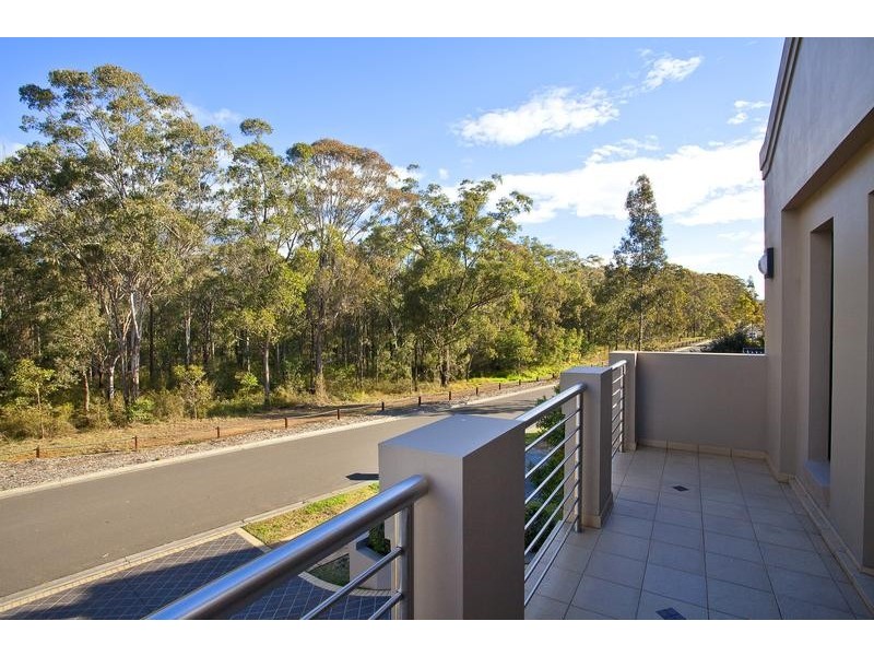 68 Ridgetop Drive, Glenmore Park NSW 2745