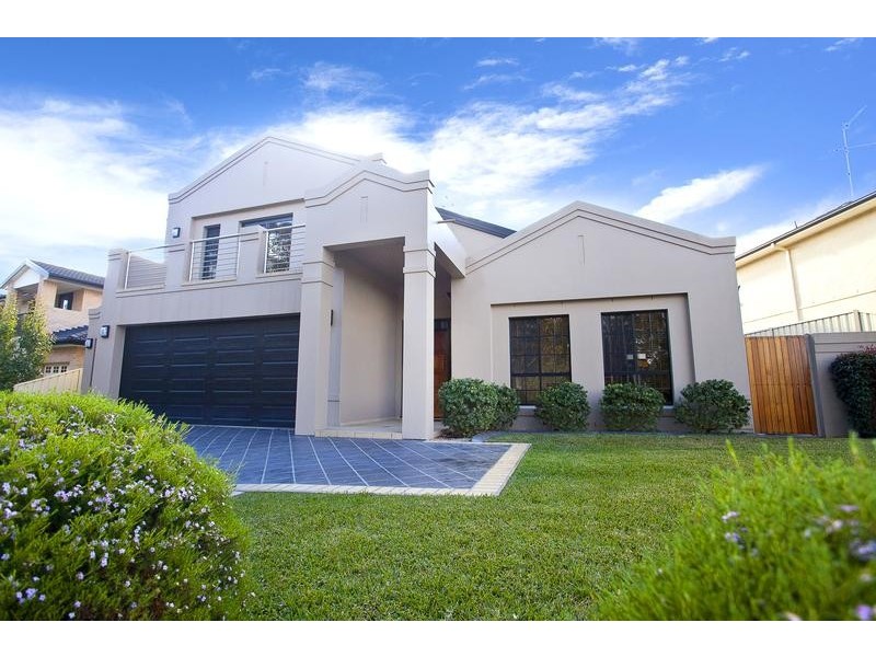 68 Ridgetop Drive, Glenmore Park NSW 2745