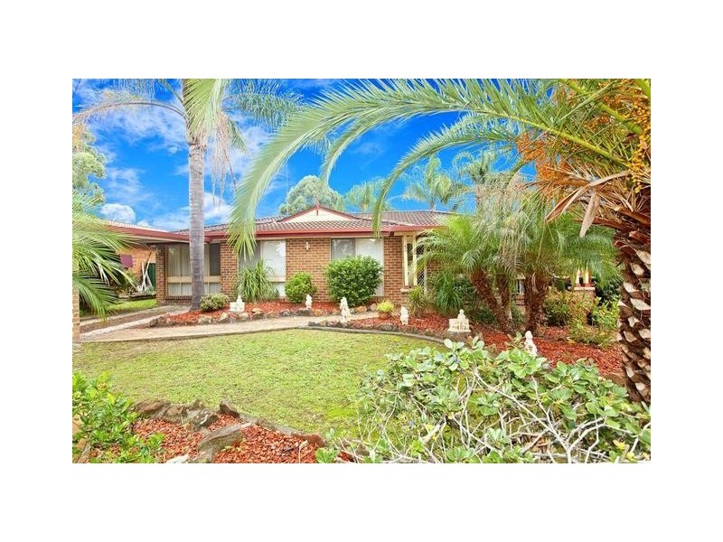 11 Dolphin Close, Claremont Meadows NSW 2747