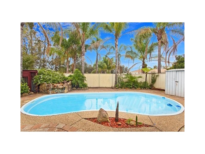 11 Dolphin Close, Claremont Meadows NSW 2747