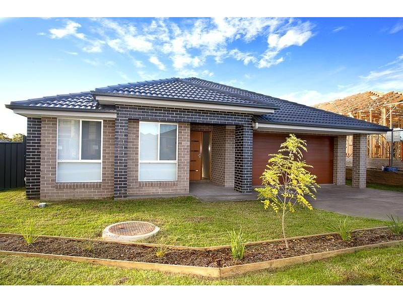 20 Loch Avenue, Glenmore Park NSW 2745