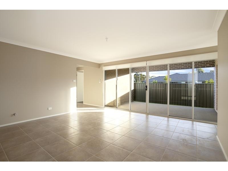 20 Loch Avenue, Glenmore Park NSW 2745