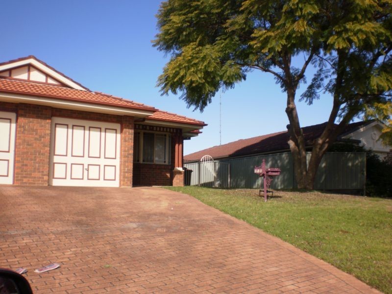 2/6 Ernstine Hill Close, Glenmore Park NSW 2745