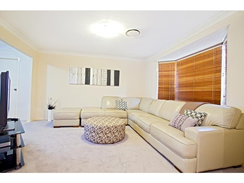 4 Prestwick Terrace, Glenmore Park NSW 2745