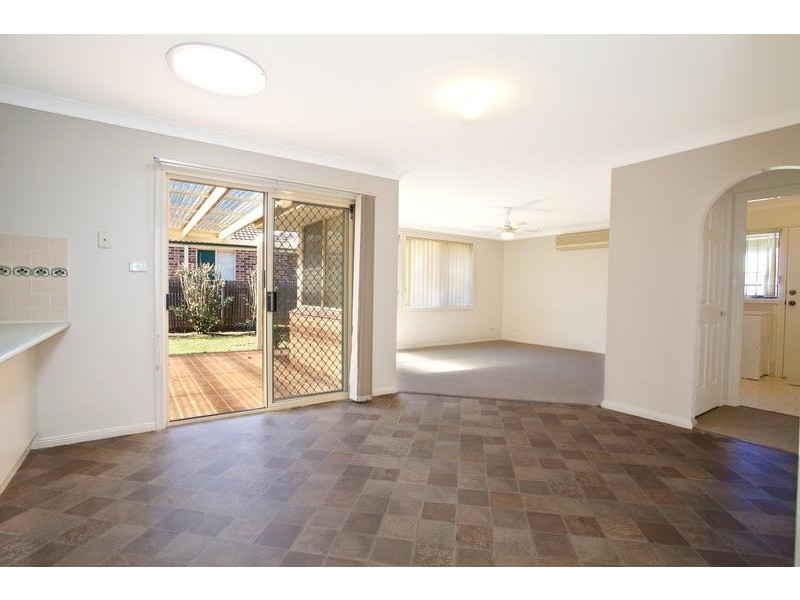 12 Bulu Drive, Glenmore Park NSW 2745