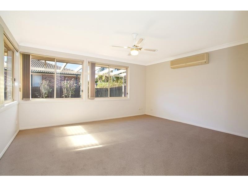 12 Bulu Drive, Glenmore Park NSW 2745