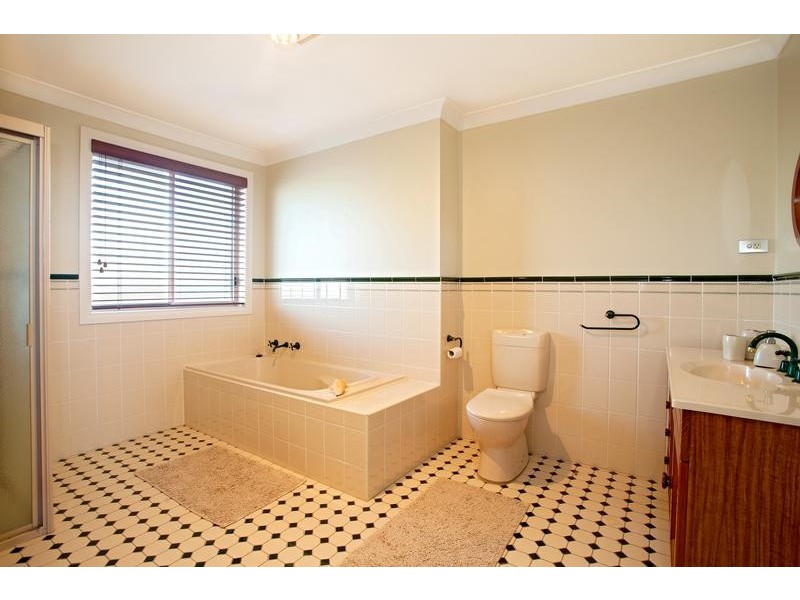 13 Minnek Close, Glenmore Park NSW 2745