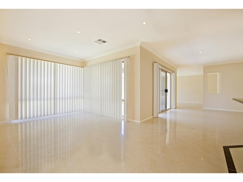 101 Glengarry Drive, Glenmore Park NSW 2745