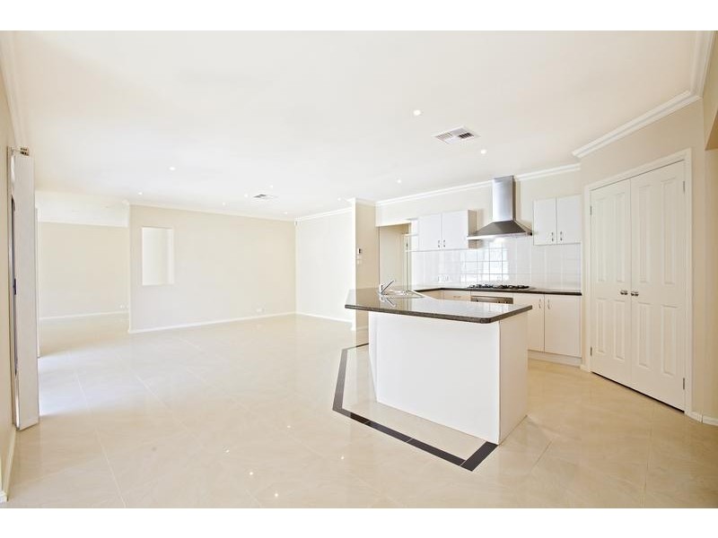 101 Glengarry Drive, Glenmore Park NSW 2745