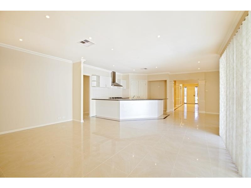 101 Glengarry Drive, Glenmore Park NSW 2745