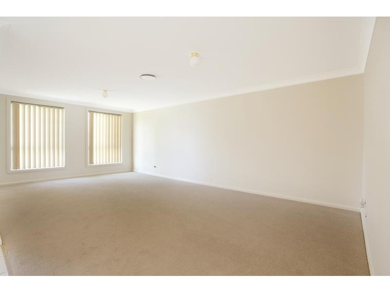 14 Narrabeen Place, Glenmore Park NSW 2745