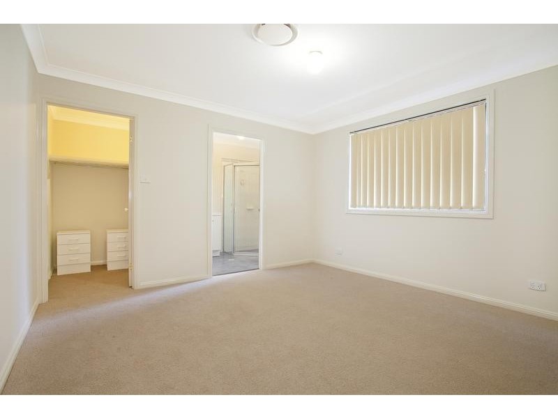 14 Narrabeen Place, Glenmore Park NSW 2745